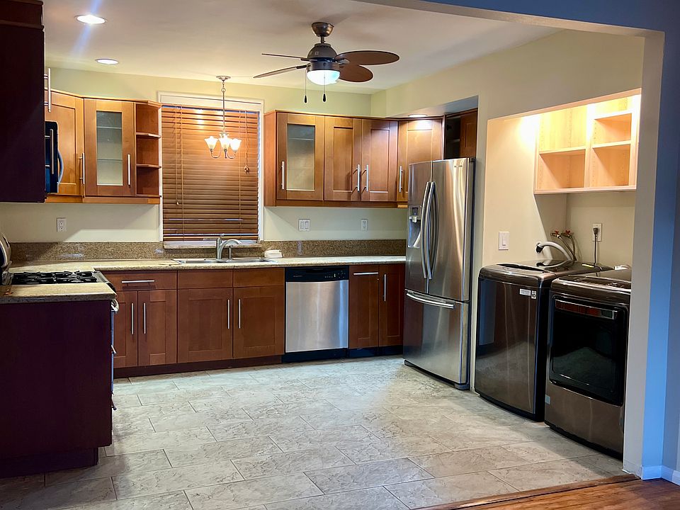 1st image of 24235 Ocean Ave