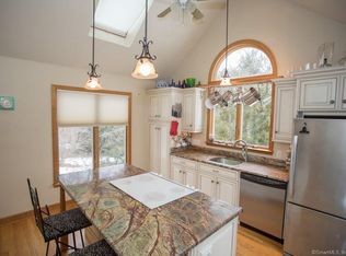 37 Martin Rd, East Haven, CT 06512