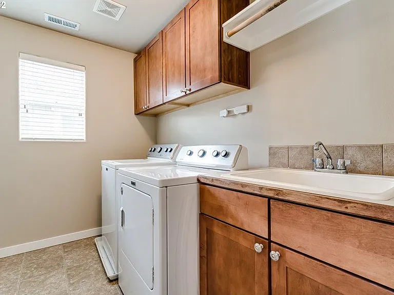 laundry room, upstairs