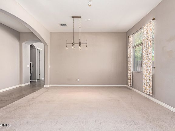 4th image of 282 E Bartlett Way