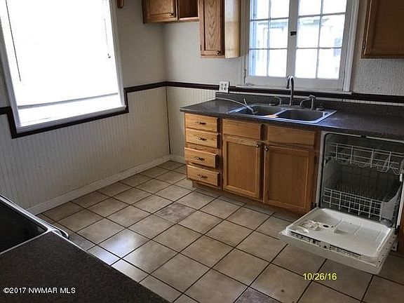 4th image of 313 Clearwater Ave NW