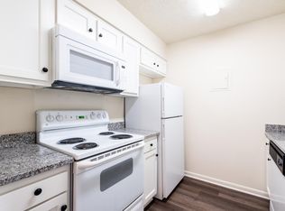 2344 Grinstead Dr #5, Louisville, KY 40204