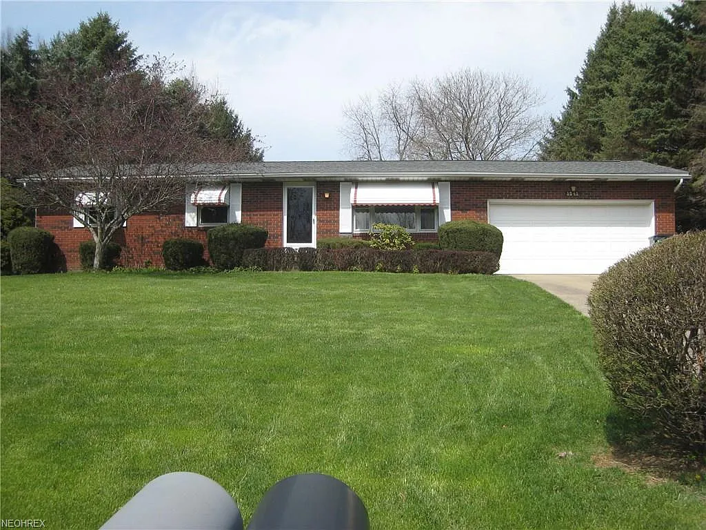1541 High Tower Dr photo 1