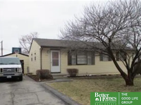 4611 N 94th St, Omaha, NE 68134