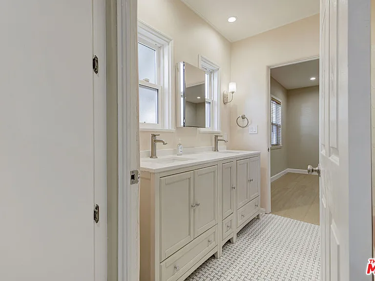 10529 Mount Gleason Ave — Photo 4