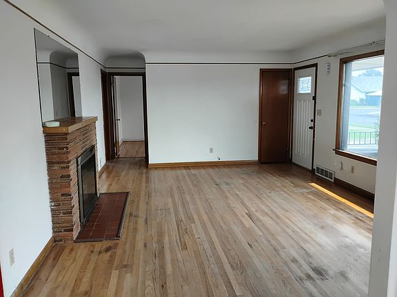4th image of 3019 E Boone Ave #A