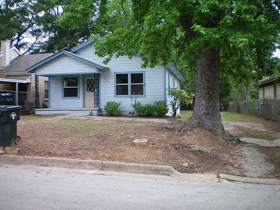 3rd image of 1724 N Englewood Ave