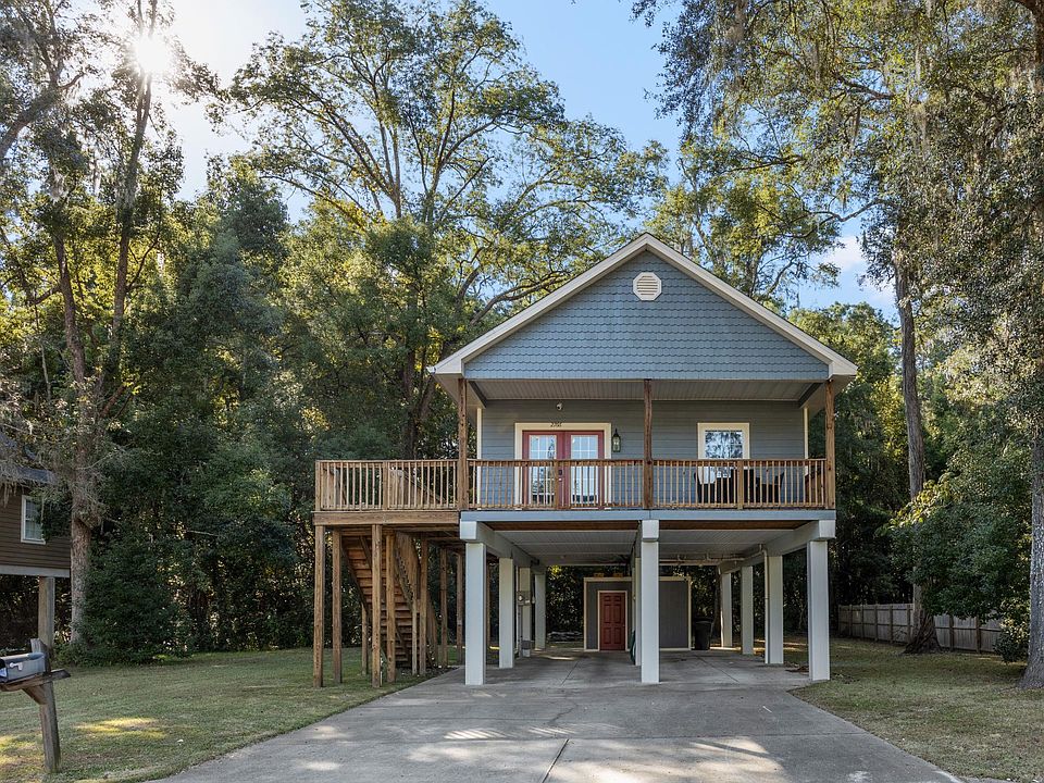 1st image of 2766 Weaver Dr