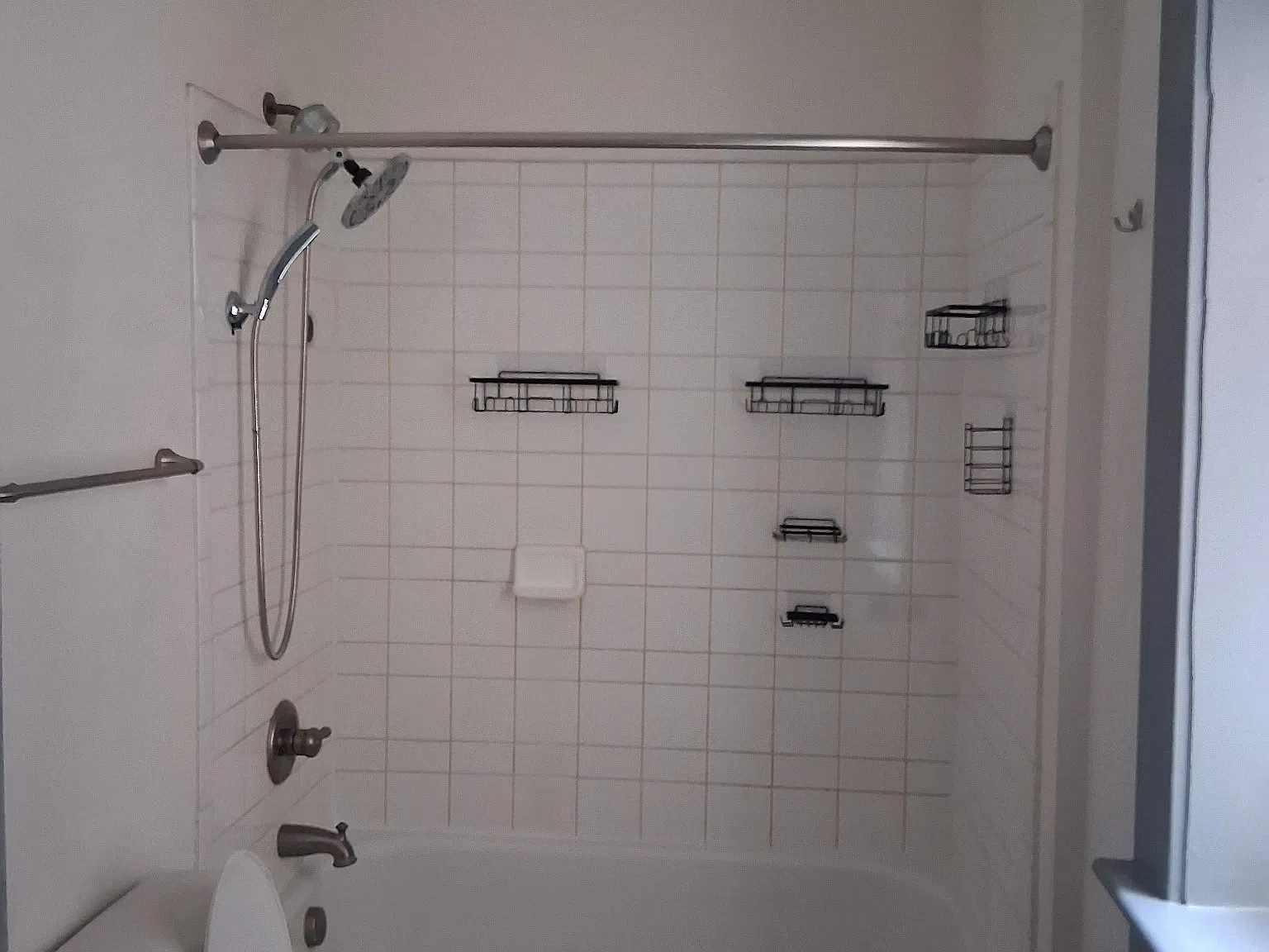 1 bed, $1,295 — Photo 4