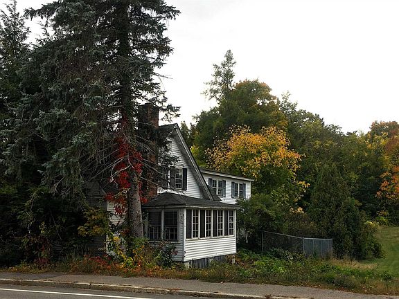 5th image of 436 Elm Street