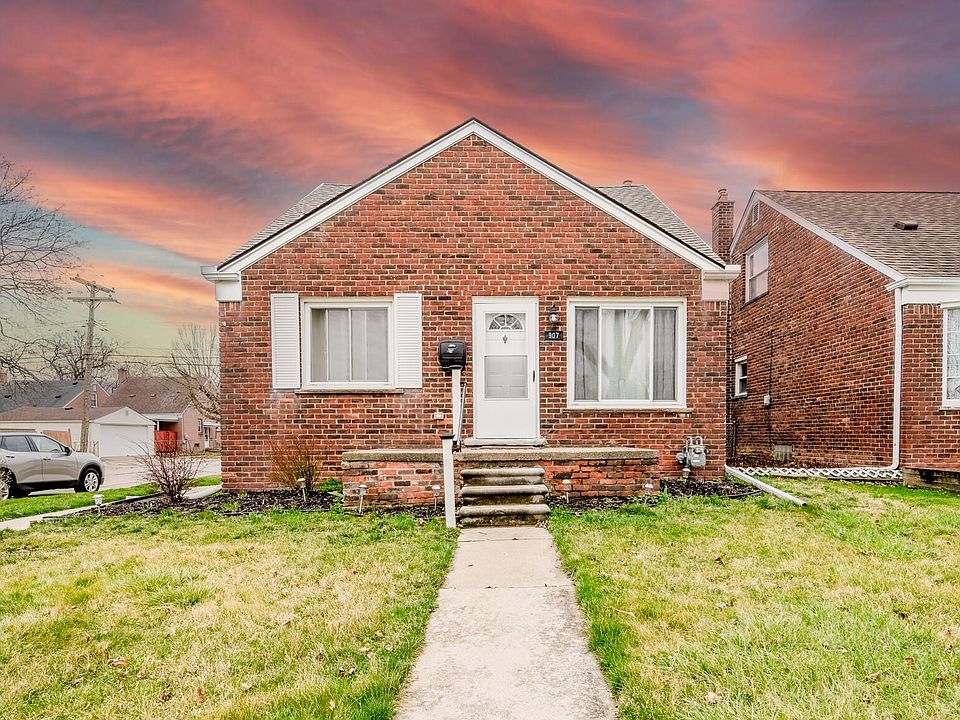 1st image of 907 Merrill Ave