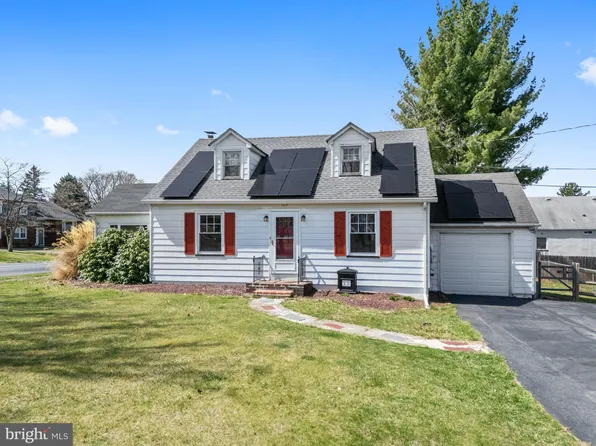 1117 Whitney Ave, Easton, PA 18045