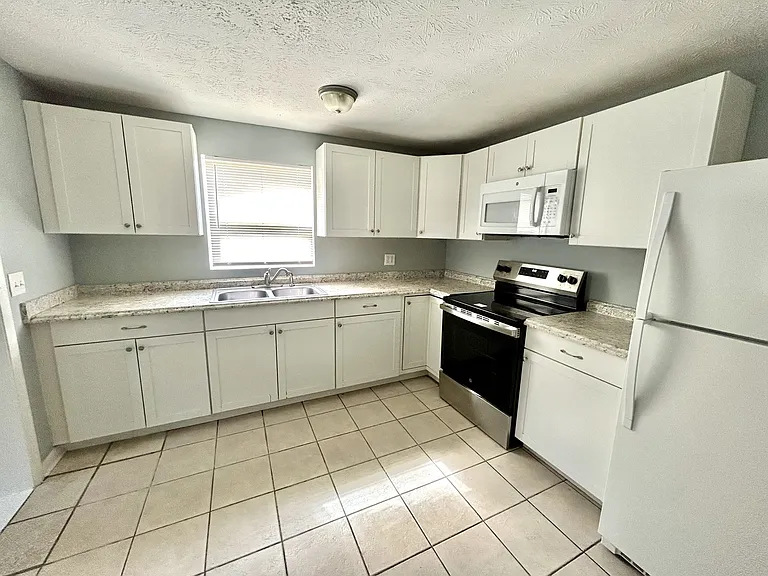 361 Arora Blvd — Photo 4