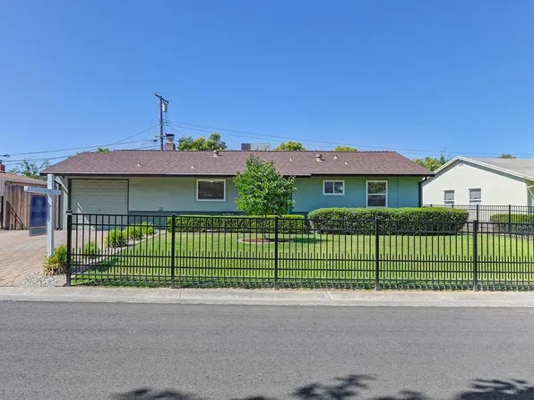 1105 Amberwood Rd, Sacramento, CA 95864