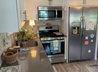 971 Laurel Ln, Grass Valley, CA 95945