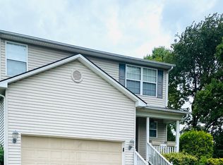 1953 Dark Tower Rd, Lexington, KY 40511