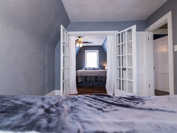 Looking to Bedroom #3