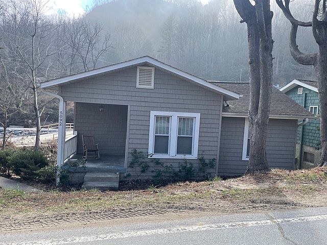 Street View, Chimney Rock Road