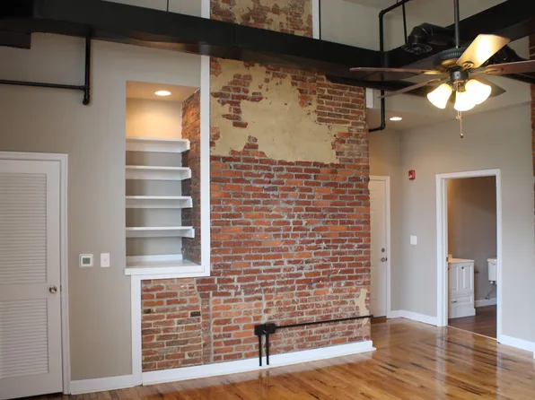 Old East York Flats, 2309 E Philadelphia St Suite 6, York, PA 17402