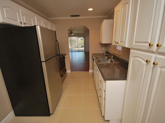 3rd image of 2606 Cordova Grn