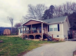 919 Belle Dowdle Rd, Franklin, NC 28734