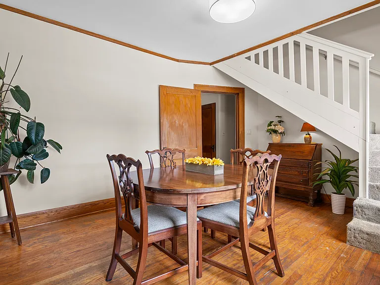 1447 Cuyler Ave — Photo 15
