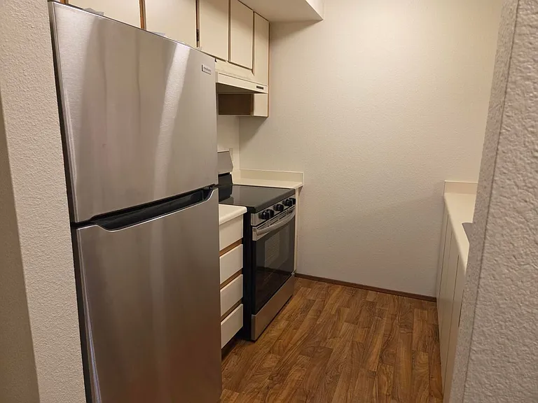 Shorecrest Apartments — Photo 14