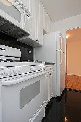 Rented by GoodRock Realty | media 18