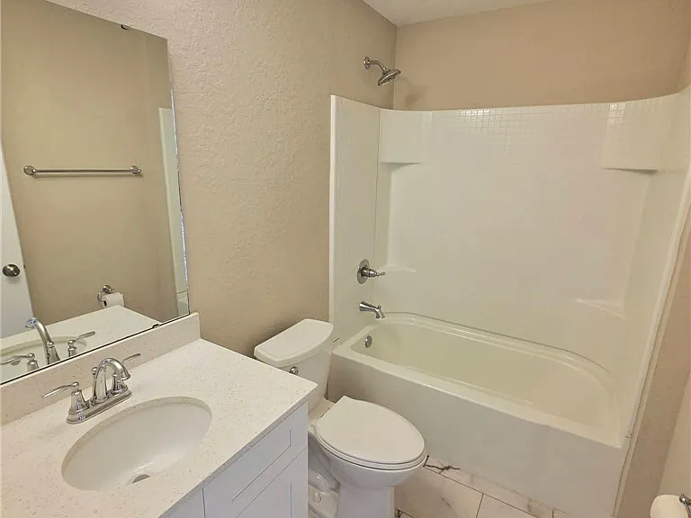 5523 Castania Dr — Photo 13