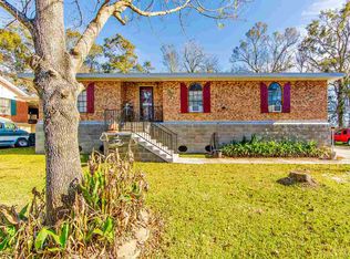 521 Woodside Dr, Houma, LA 70363