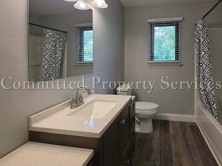 38156 Southfarm Ct — Photo 10
