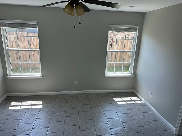25145 Chestnut St — Photo 7