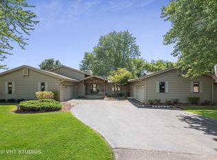 4017 Wilderness Rdg, Crystal Lake, IL 60012