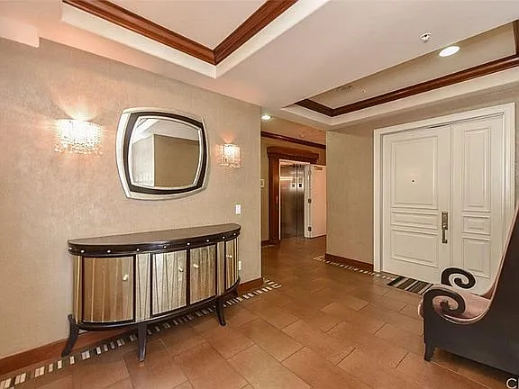 3 bed, 3.5 bath, 1650 sqft, $4,990 — Photo 4