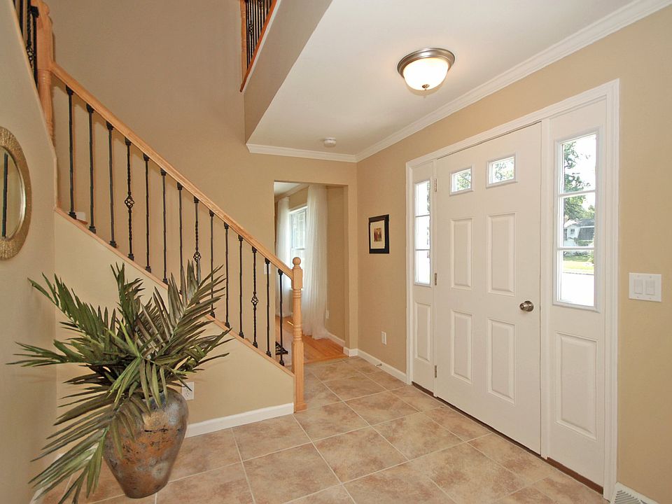 1st image of 3 McGovern Ct