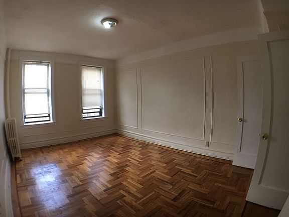 3rd image of 1723 E 15th St APT 2B