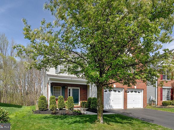 2nd image of 16 Devonshire Dr