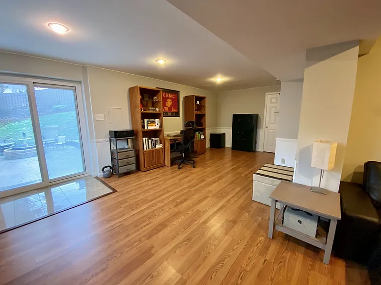 2 Eastbrook Ct — Photo 19