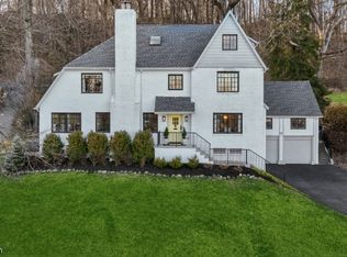 152 Highland Ave, Montclair, NJ 07042