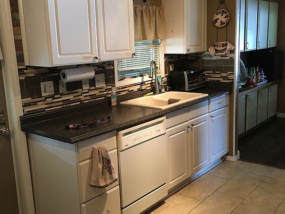 4th image of 105 Lamplighter Dr
