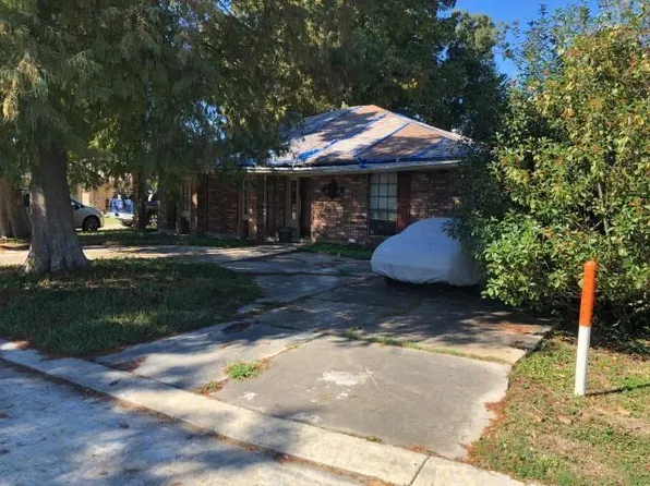 7 Garden Pl, River Ridge, LA 70123