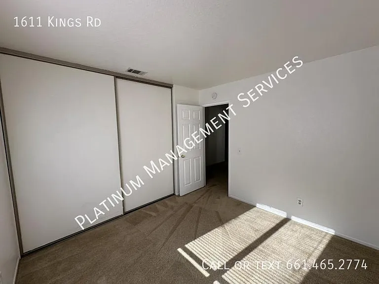1611 Kings Rd — Photo 17