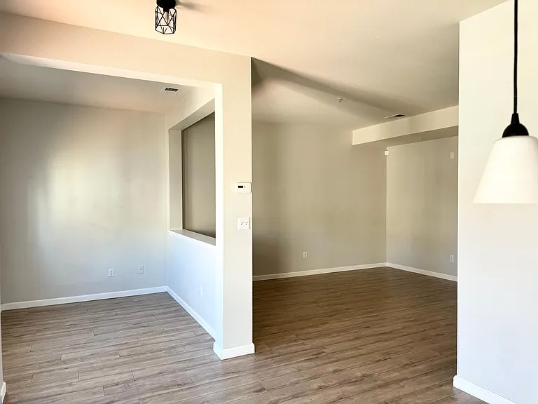 88 E 6th St #309 — Photo 21