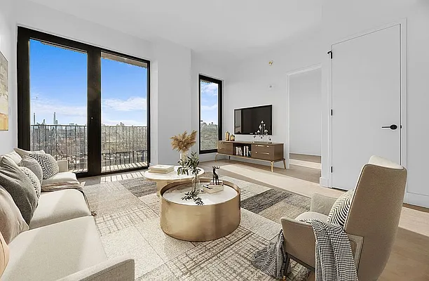 Rented by West 124th Manager LLC | media 44