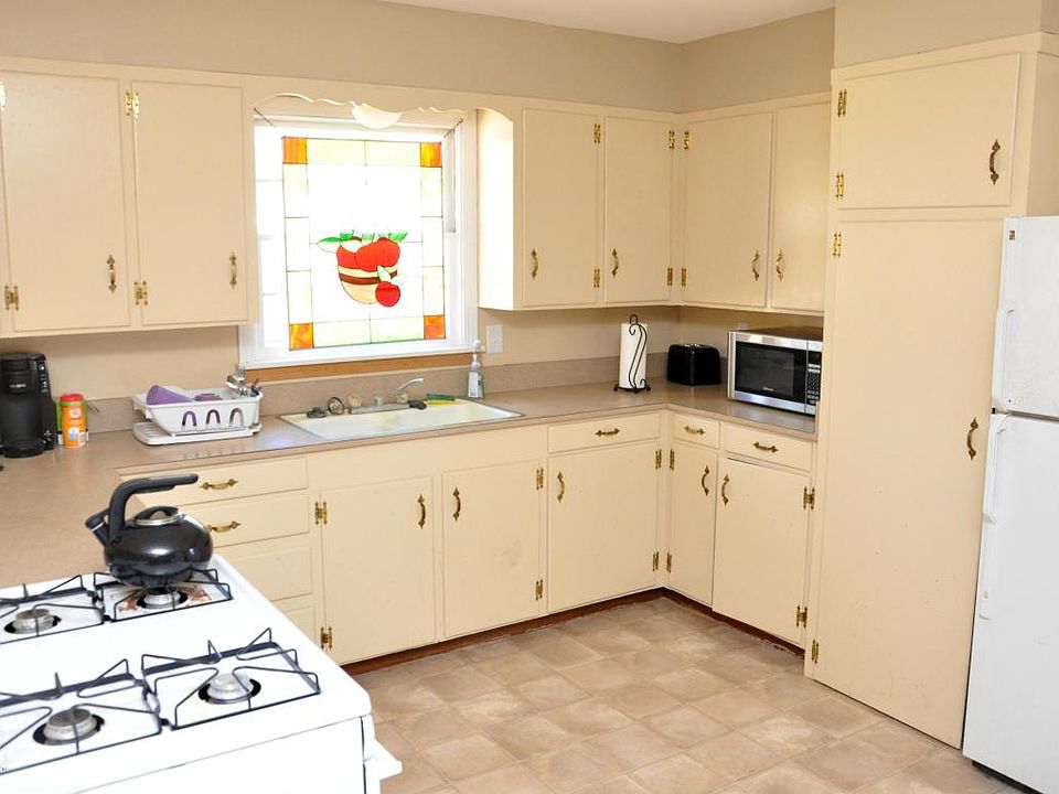 1st image of 2515 9th Ave
