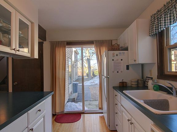 5th image of 2137 Darius Dr APT 16E