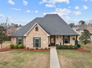 1114 Bear Creek Dr, Haughton, LA 71037