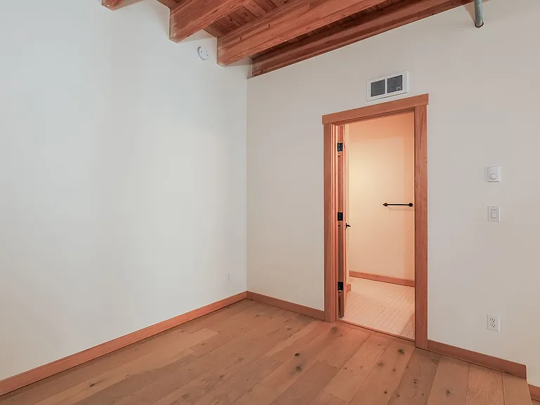 1515 N Rosa Parks Way — Photo 13