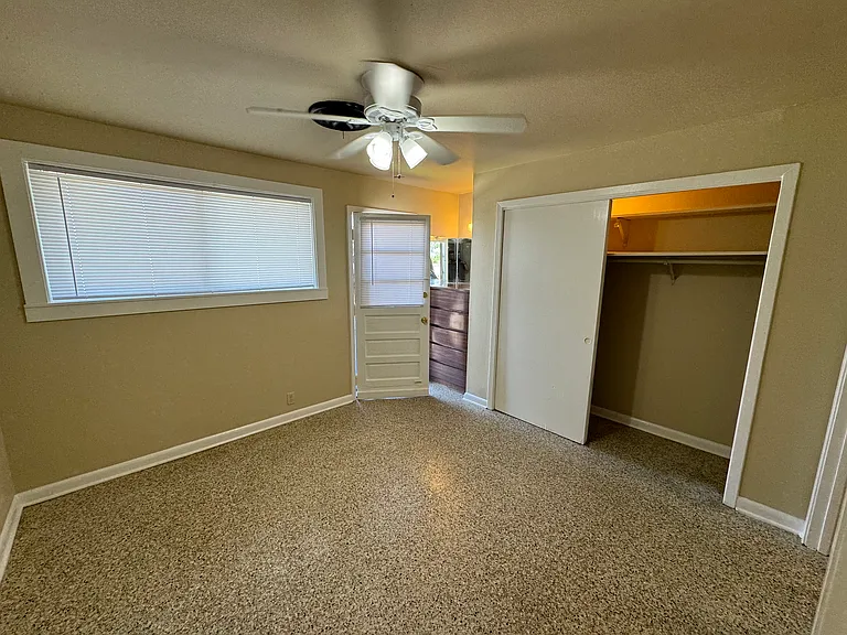 832 Martin Behrman Ave #E — Photo 7