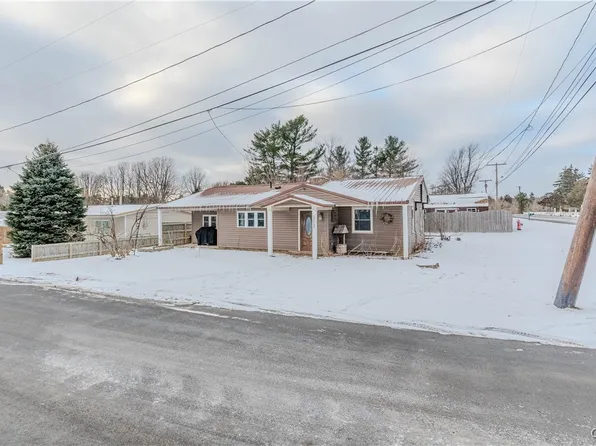 25065 Chrysler Dr, Calcium, NY 13616